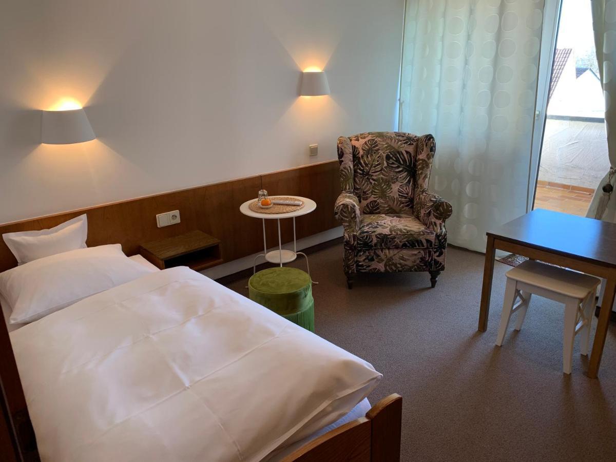Hotel Milu Ludwigsburg Esterno foto